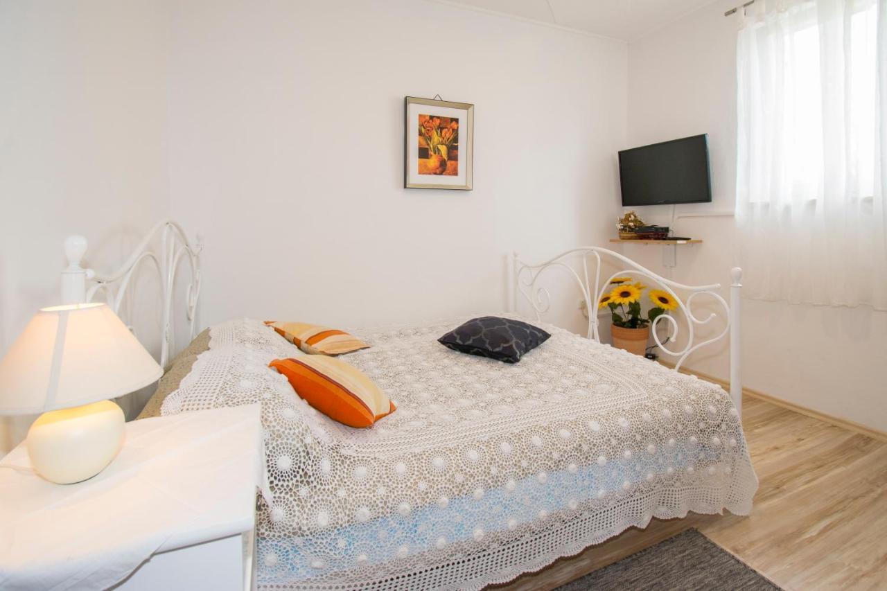 Studio Gabi, Premantura Apartment Exterior photo